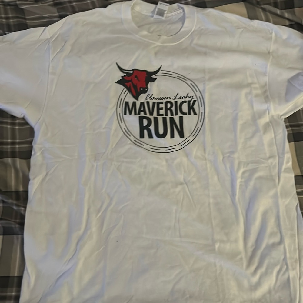 vintage white tee